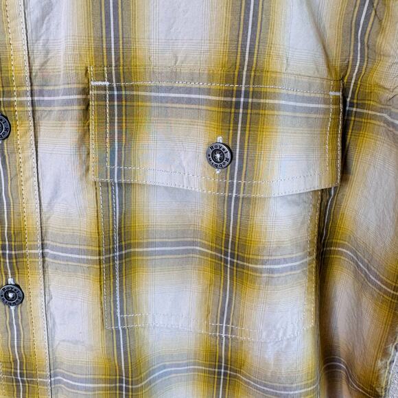 Royal Robbins Yellow Plaid Short Sleeves Button Up Shirt Men's Medium Everyday - Picture 3 of 7